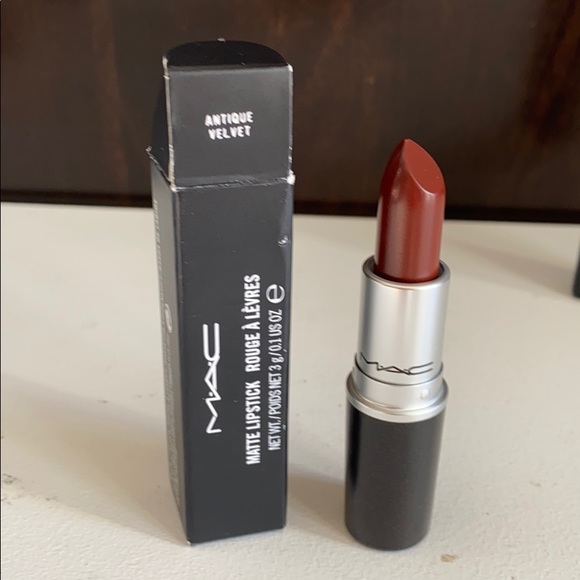 ⭐️Last Chance Sale⭐️ New Mac Cosmetics lip lot - Picture 3 of 7